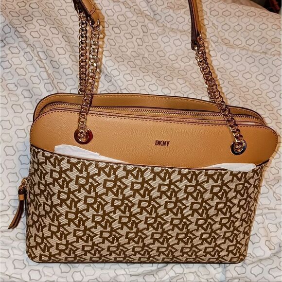 NWT DKNY Handbag  - Picture 5 of 16